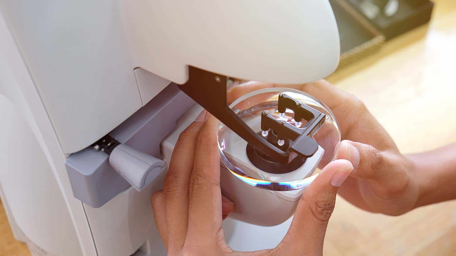 experts optique verres et lunettes